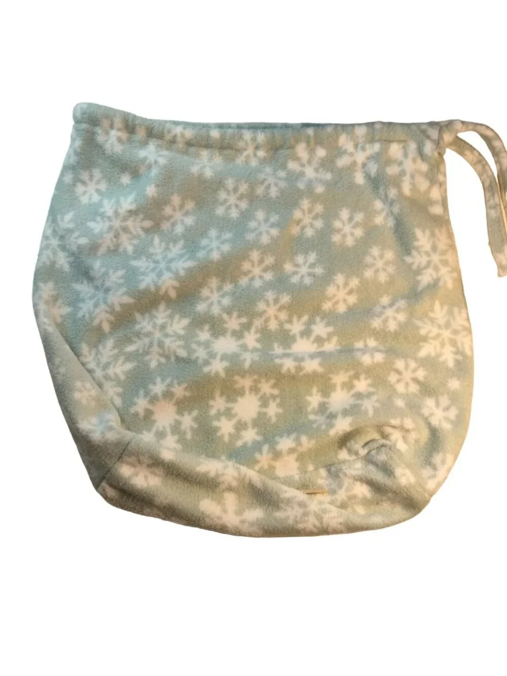 Cudl Duds Fleece Snowflake Drawstring Bag